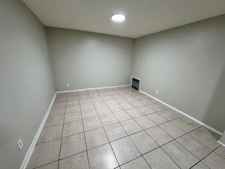809 Summer Ave #2F — Photo 4