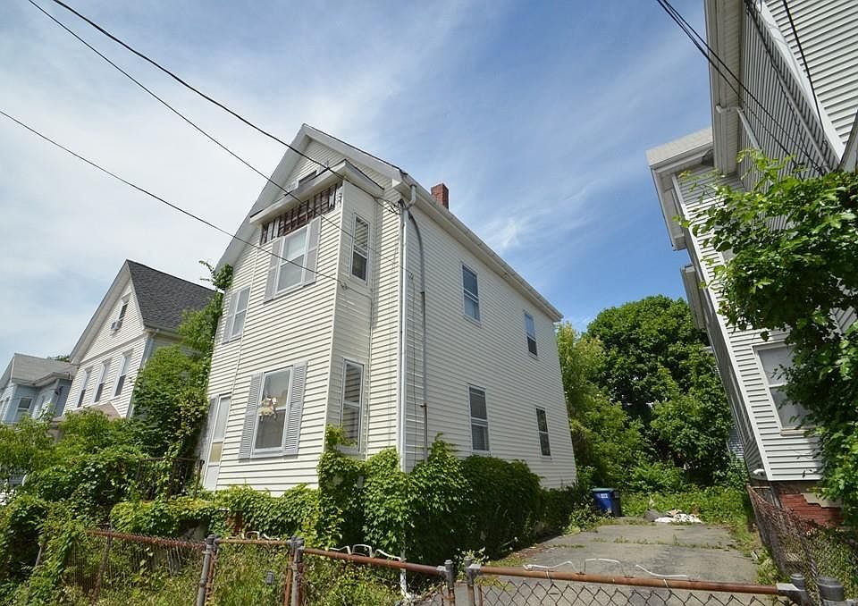 2nd image of 65 Flint St
