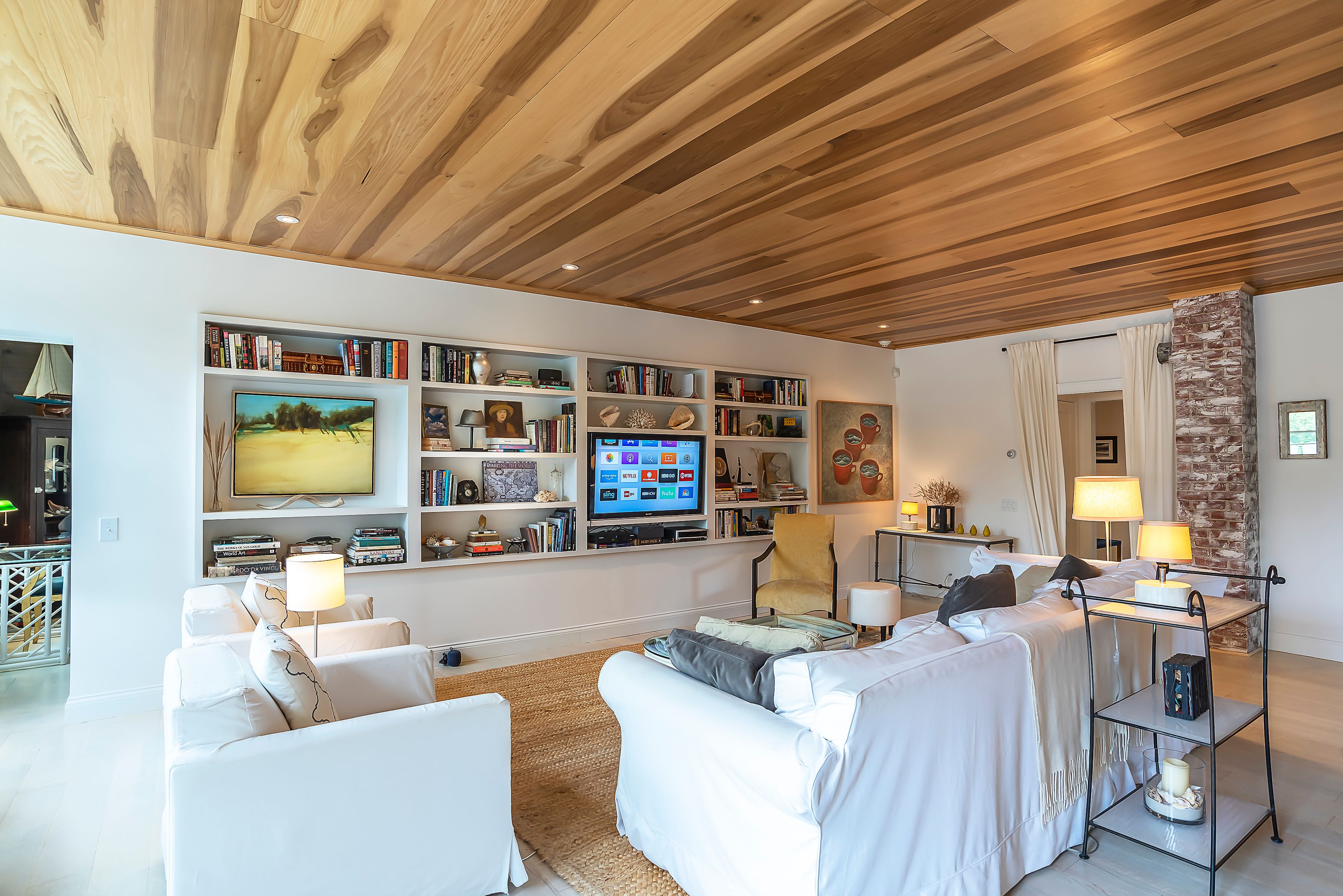 7 Halsey St, Bridgehampton, NY 11932 Out East