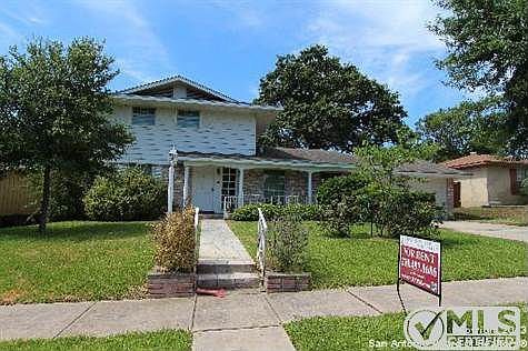 1st image of 218 Fantasia St