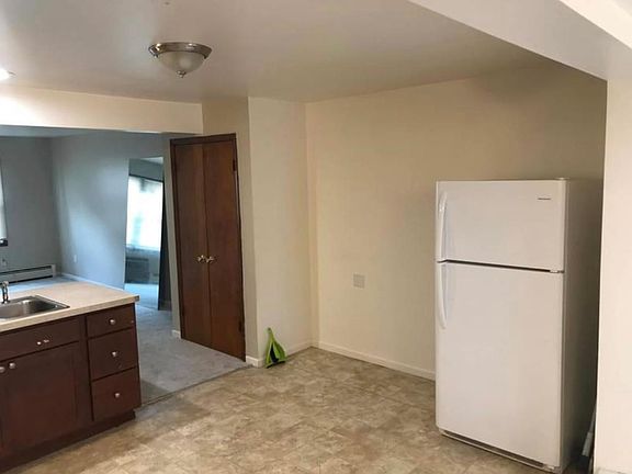 3rd image of 3201 Marshall Ave SE #3201