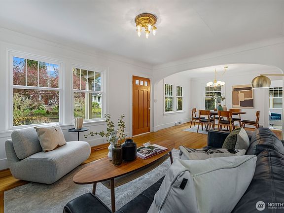 5th image of 6707 6th Avenue NW