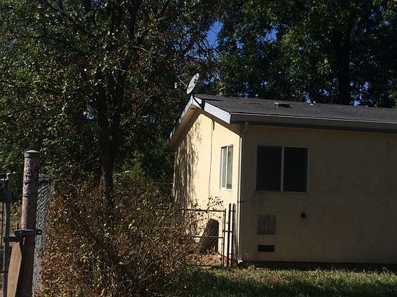 3rd image of 7669 Sherwood Blvd