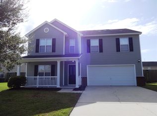 537 Holiday Dr, Summerville, SC 29483