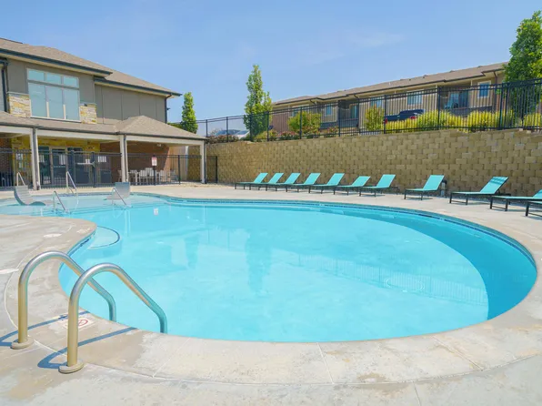 The Villas at Mahoney Park
