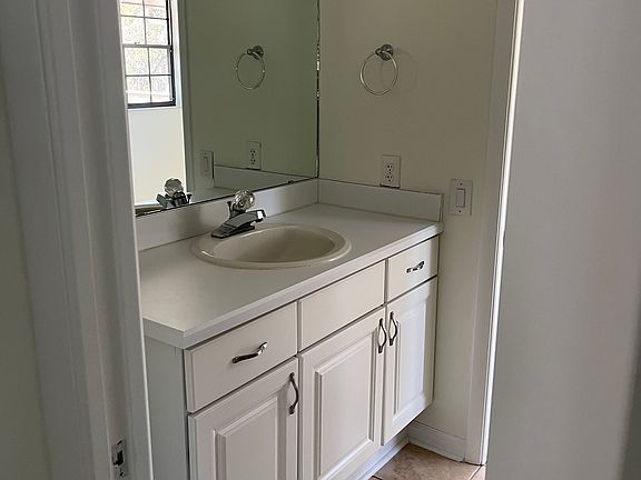 4th image of 5C Timberline Trl