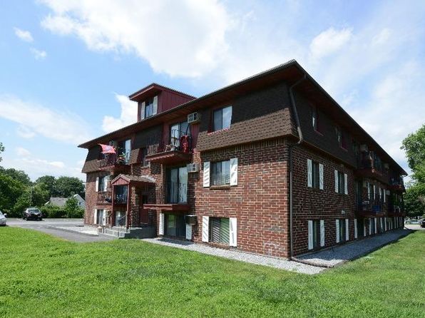722 Valley St APT 1D