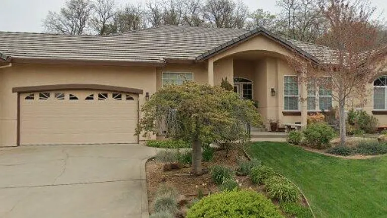 3731 Clinton Way — Photo 2