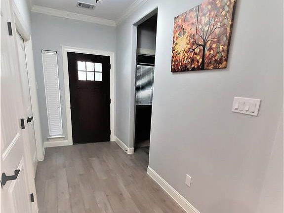 5th image of 30 Beachwood Way