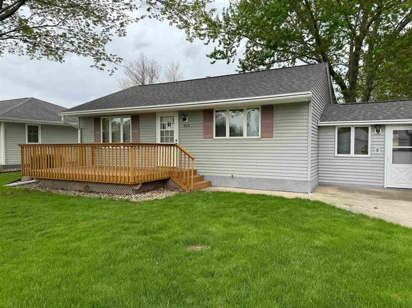 924 9th St, Jesup, IA 50648