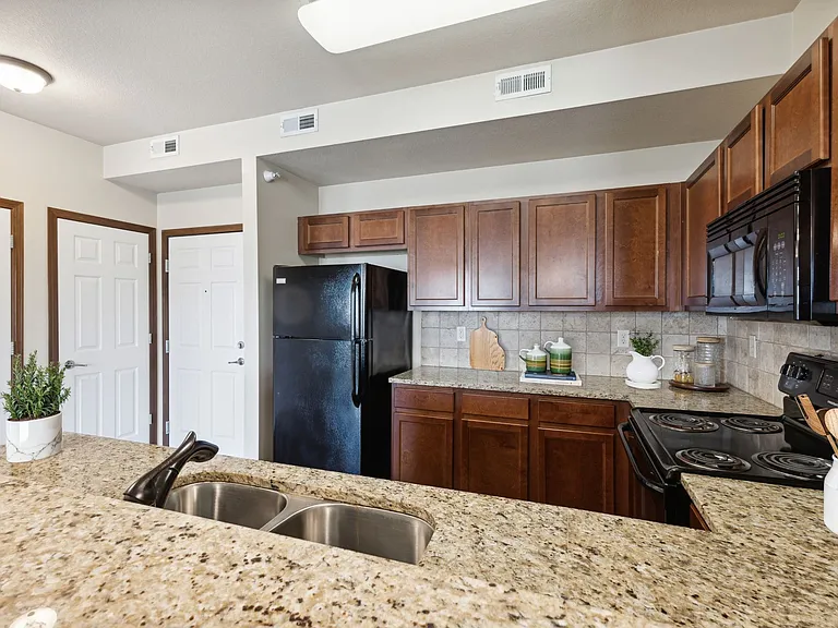 Two Bedroom - 2 Bed / 2 Bath - 987 Sq.Ft.