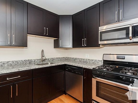 4th image of 6203 N Ravenswood Ave #3