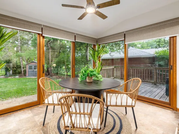 121 Ceramic Dr, Columbus, OH 43214