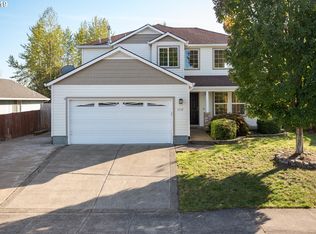 1112 Meadowlawn Pl, Molalla, OR 97038