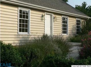 864 Rivanna Woods Dr, Palmyra, VA 23055