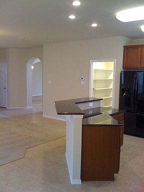 5th image of 3400 Cricklewood Dr