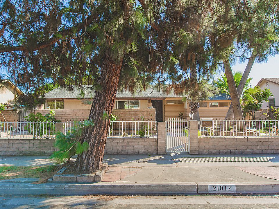 1st image of 21012 Roscoe Blvd