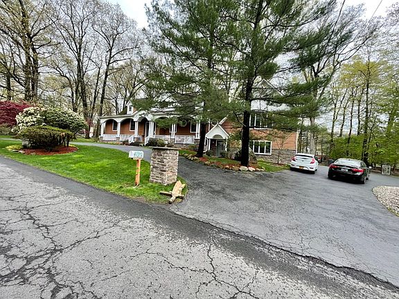 5th image of 3 Olympia Ln