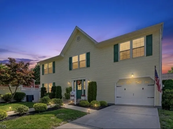 81 Hudson Ave, Ridgefield Park Village, NJ 07660