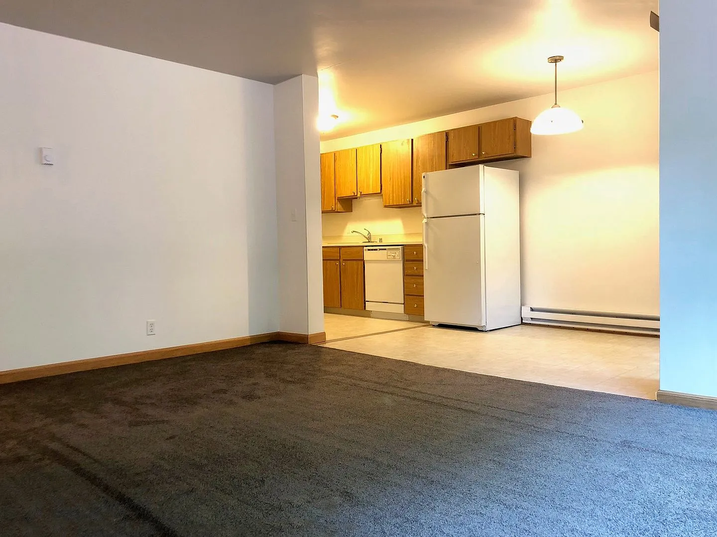 North Seattle Apartments in Cozy Neighborhood — Photo 3