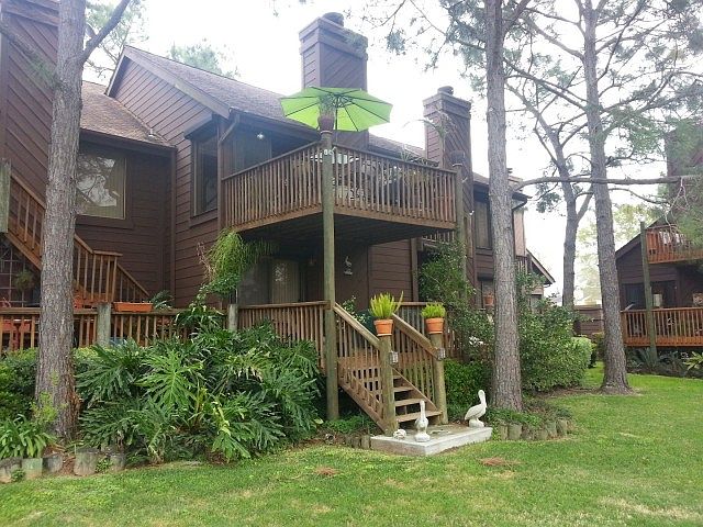1st image of 2106 Crows Nest Dr