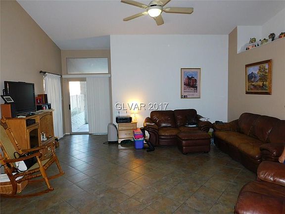 5th image of 4644 Cliff Breeze Dr
