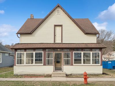 332 N 1st St, Guttenberg, IA, 52052