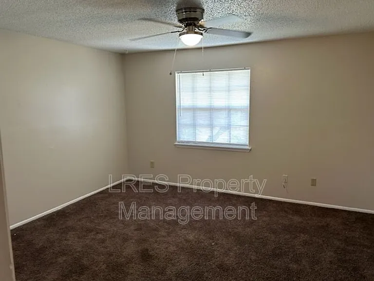 4603 Lighthouse Cir — Photo 57