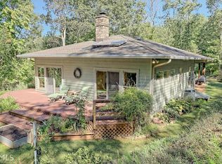 270 Staurolite Dr, Brasstown, NC 28902