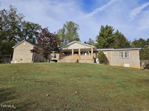 348 Cemetery Rd, Pennington Gap, VA 24277