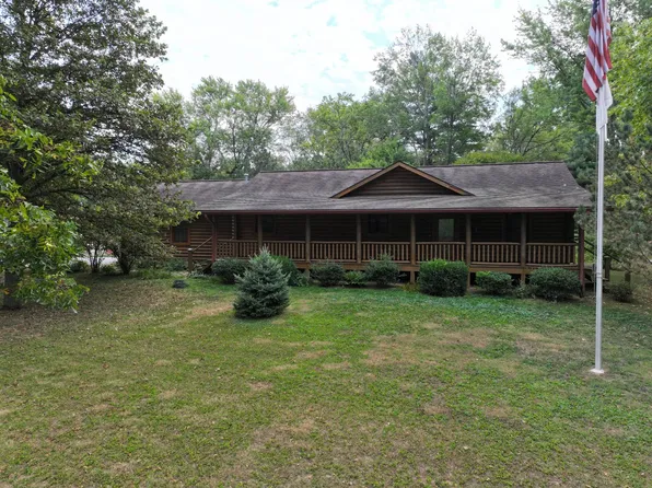 201 Mulberry St, Grayville, IL 62844