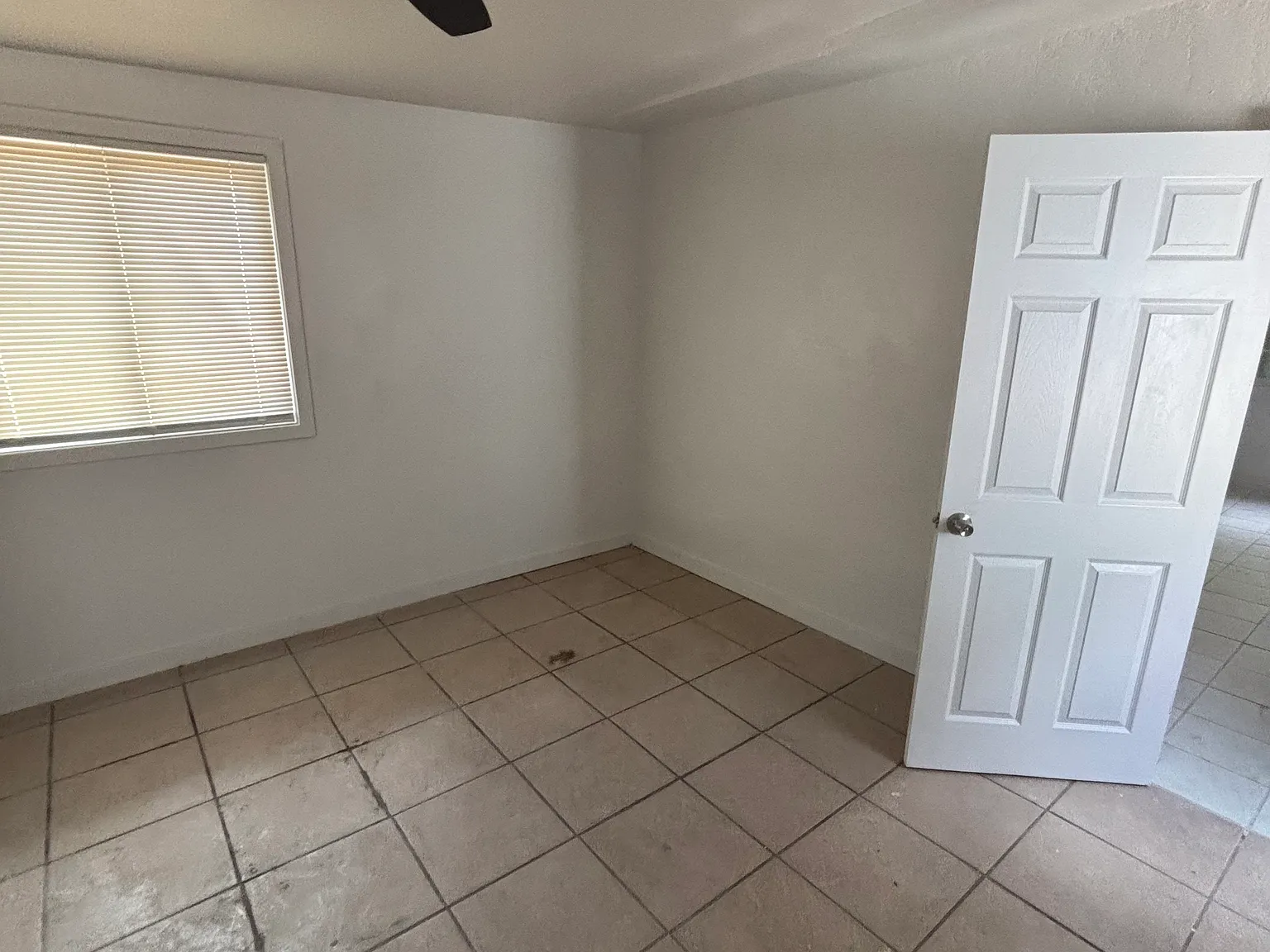 1 bed, 450 sqft, $950 — Photo 4