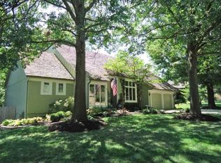 8017 W 114th Ter, Overland Park, KS 66210
