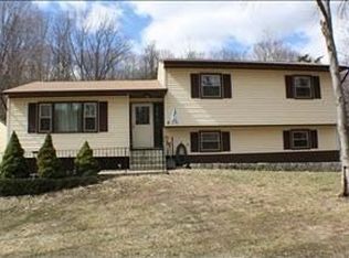 151 Hustis Rd, Cold Spring, NY 10516