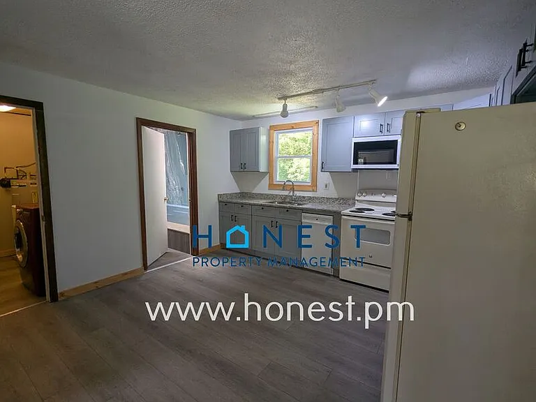 2496 N Belfast Ave #1 — Photo 3
