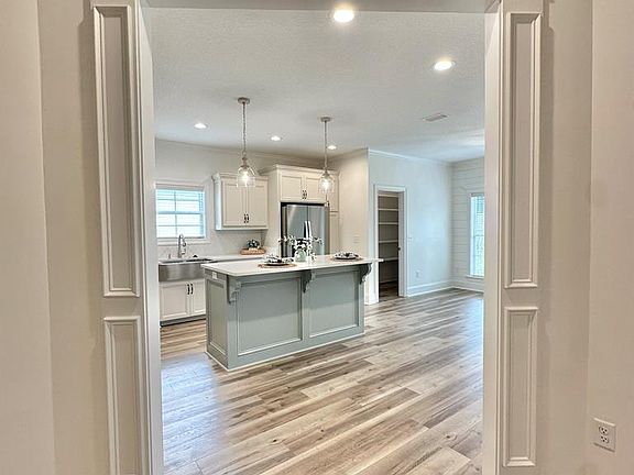4th image of 5040 Hatfield Cir