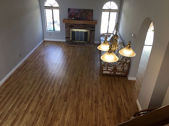 4th image of 16706 Newburry Ln