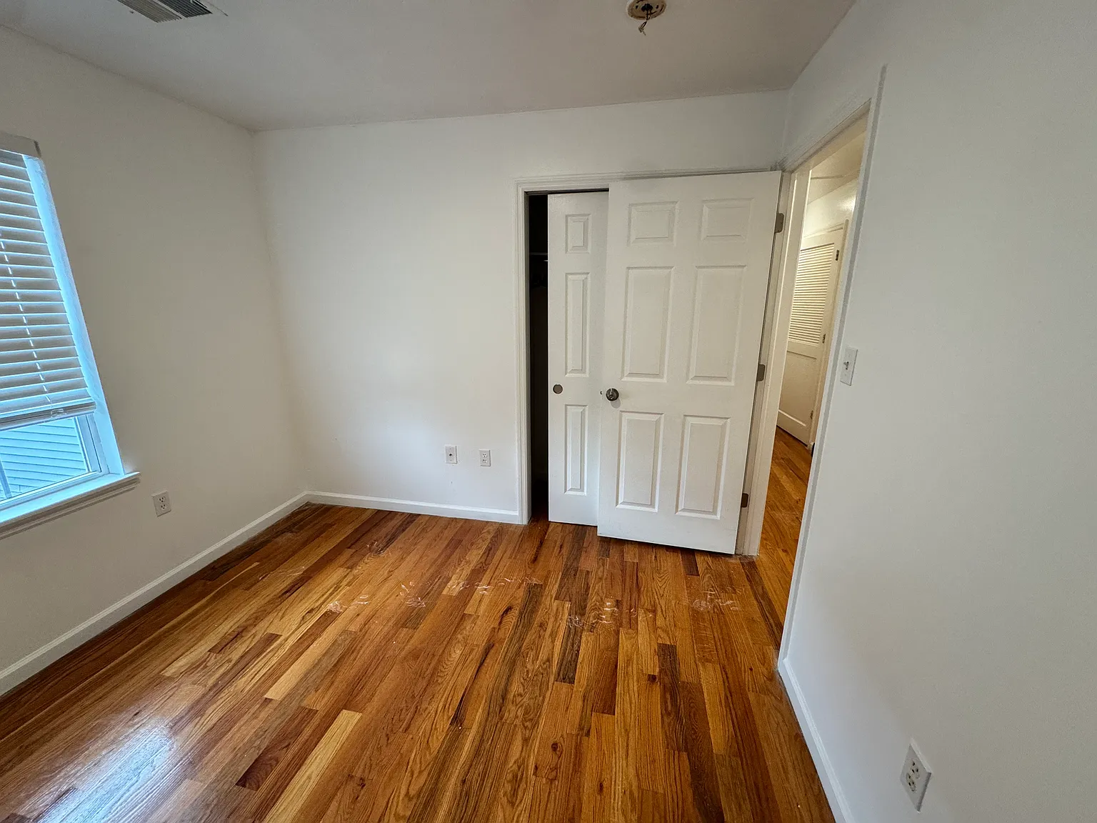 3 bed, $3,000 — Photo 3