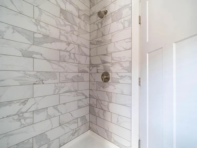 222 Parkwood Ave — Photo 7