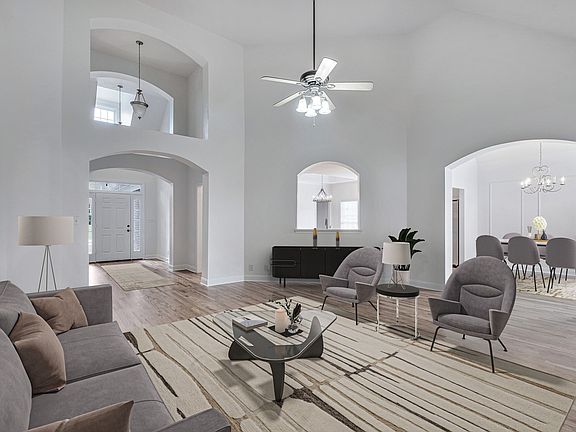 4th image of 216 Cullom Way
