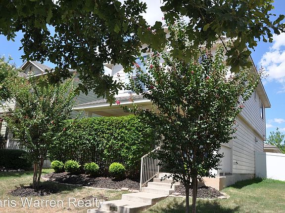 3rd image of 1512 Big Thicket Dr