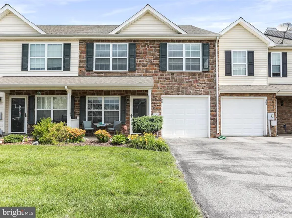 508 Thumper Dr, Ranson, WV 25438