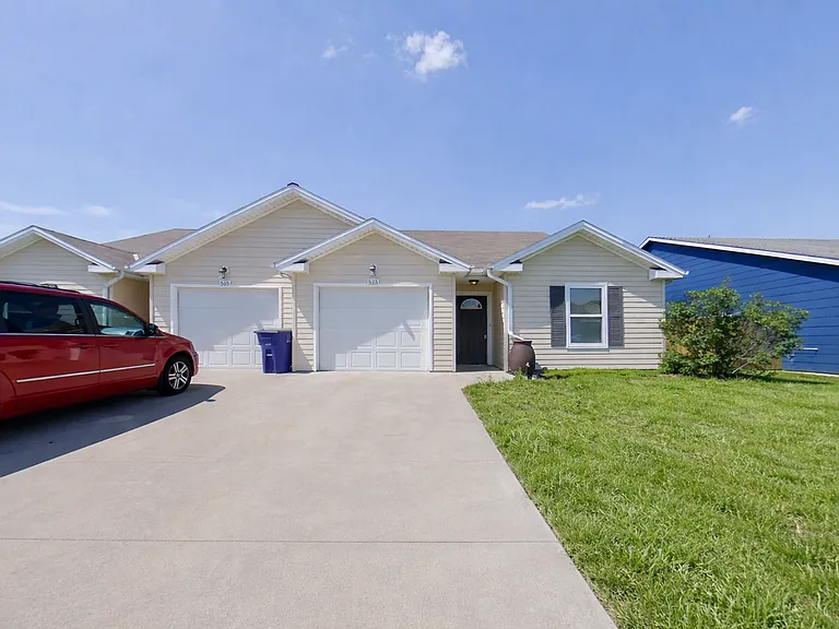 513 Brooklawn Dr — Photo 12