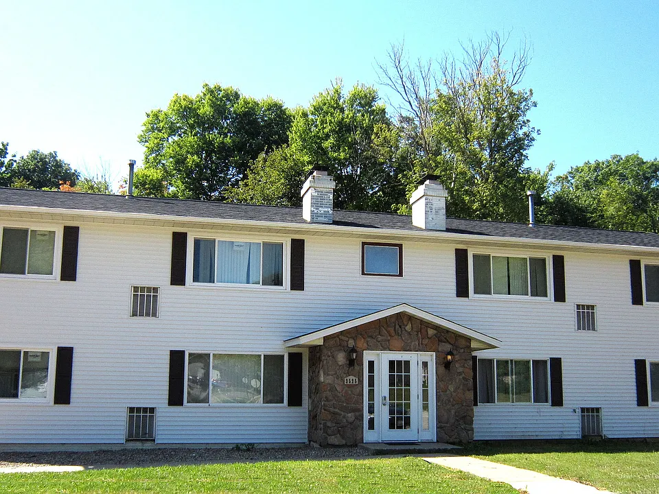 3525-3545 Eastern Ave NE