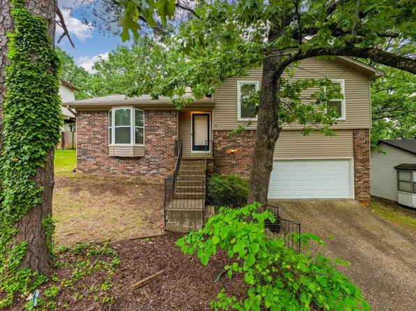 9 Flourite Ct, Little Rock, AR 72212