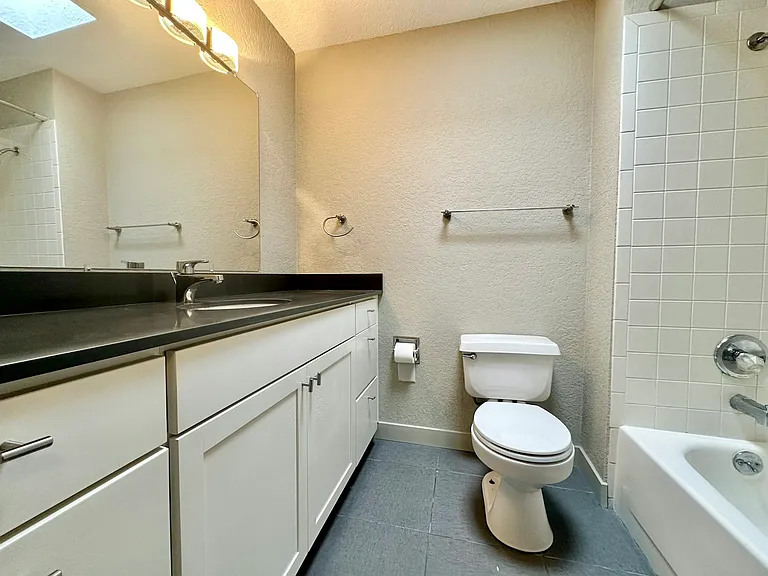 4900 Fremont Ave N #302 — Photo 6