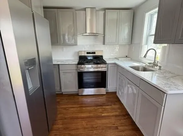 716 Hommann Ave, Perth Amboy, NJ 08861