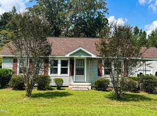 5362 S State Highway 41, Wallace, NC 28466