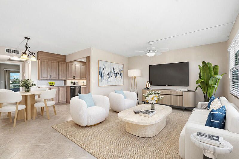 1st image of 4067 Yarmouth D