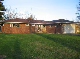 21 Tristan Ln, Williamsville, NY